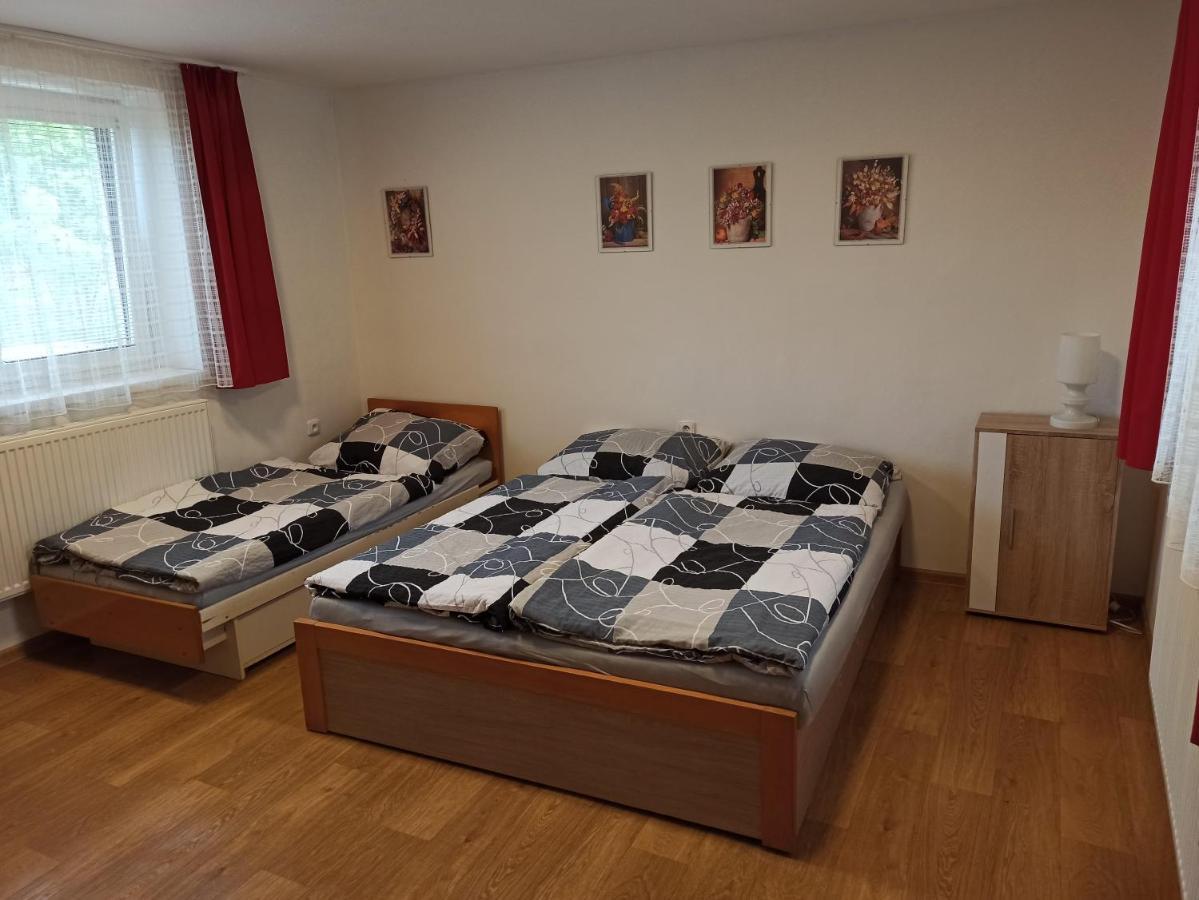 Chaloupka U Vejvodu Villa Skripov ภายนอก รูปภาพ